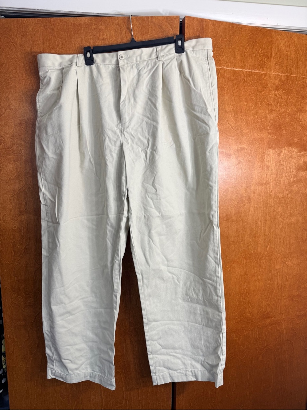 Chaps Men's Pleated Chino Pants in Light Cream